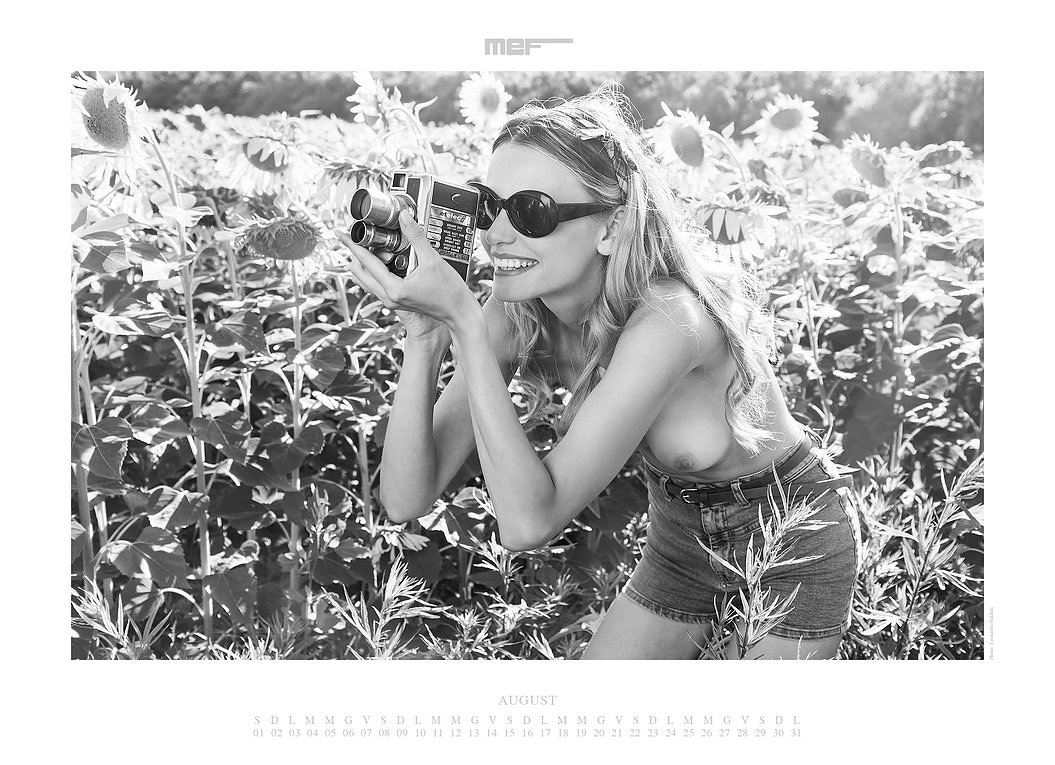 MEF Luxury Calendar agosto 2015